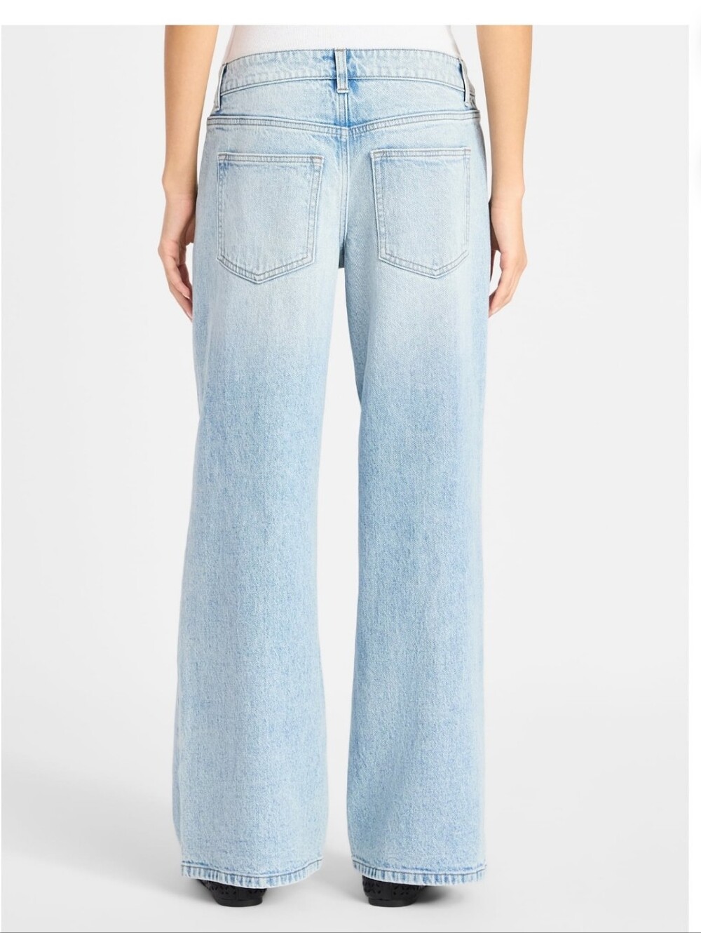 No Boundaries Women's Plus Distressed Denim Jeans, 30'' Inseam - Picture 3 of 6